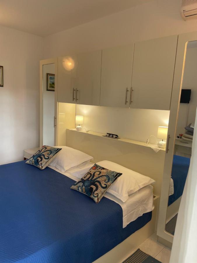 Apartmani Isabella - Ilda Radonic Елса Экстерьер фото